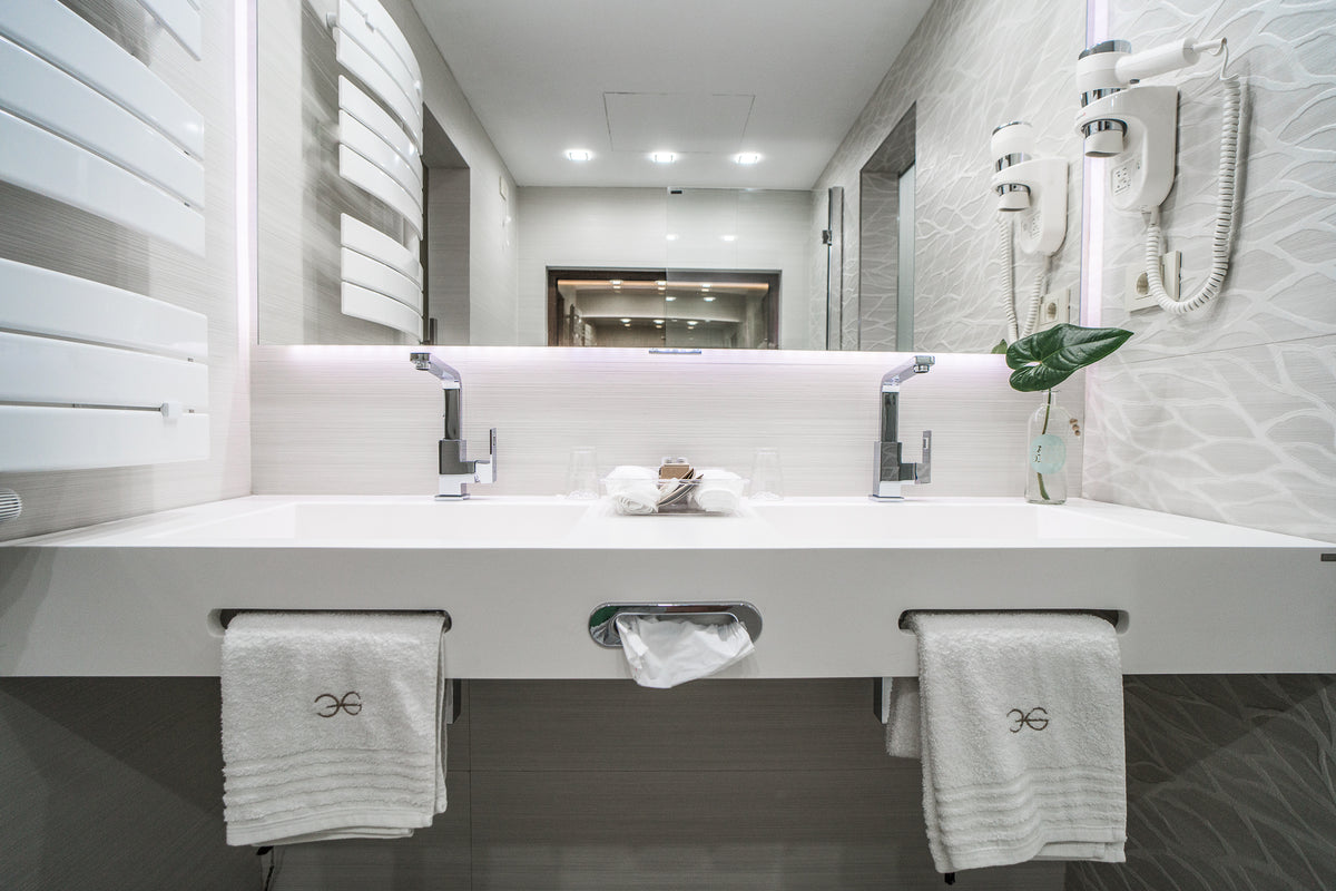 Junior Suite 4★ Superior cu balcon — acces SPA — imagine 4